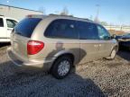 2004 Chrysler Town & Country Lx للبيع في Portland، OR - Side