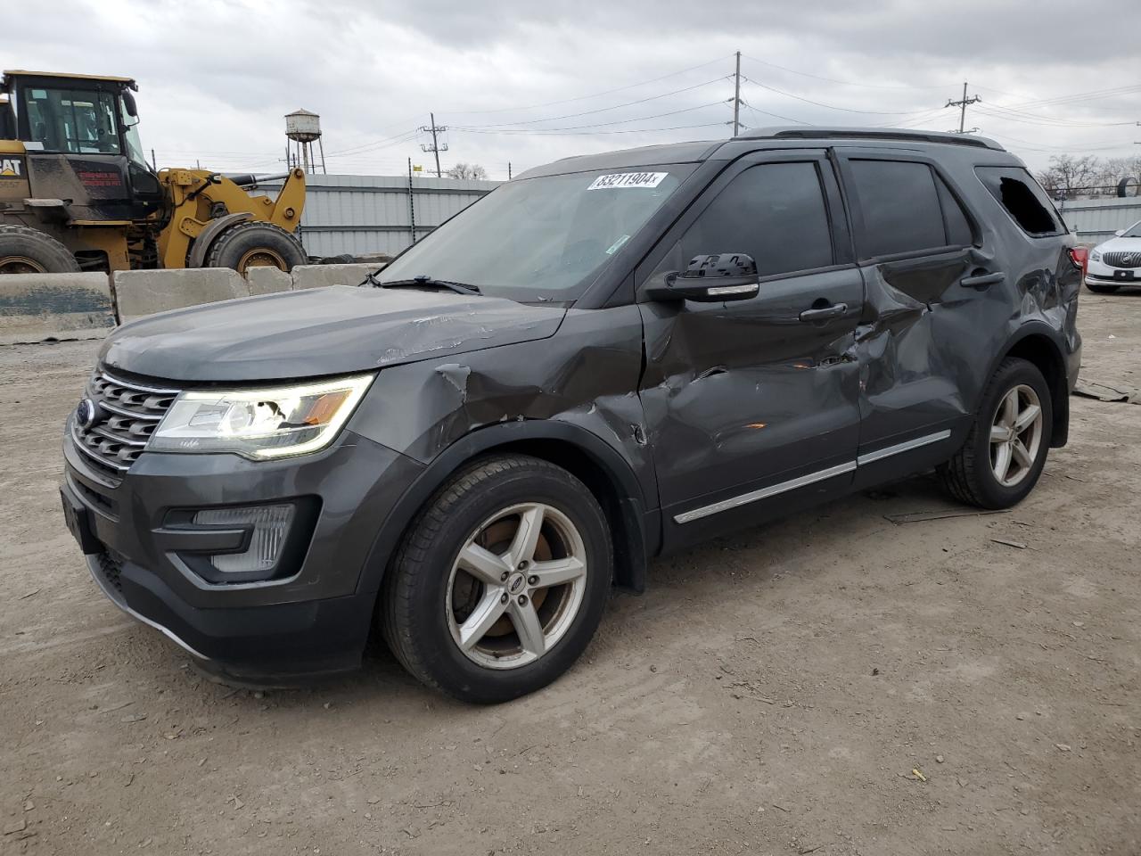 2017 Ford Explorer - Image 1