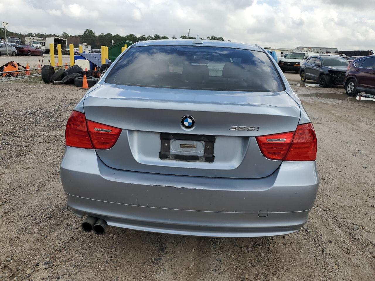 2009 BMW 328 I VIN: WBAPH77599NM28308 Lot: 85028264