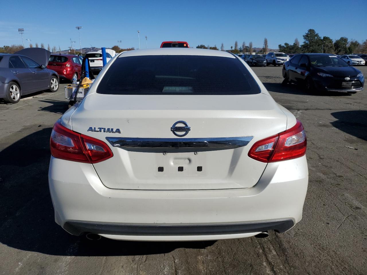 VIN 1N4AL3AP8GC258564 2016 NISSAN ALTIMA no.6