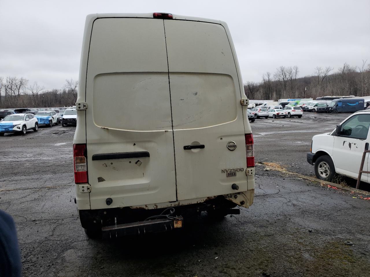 VIN 1N6AF0LX2DN105186 2013 NISSAN NV no.6