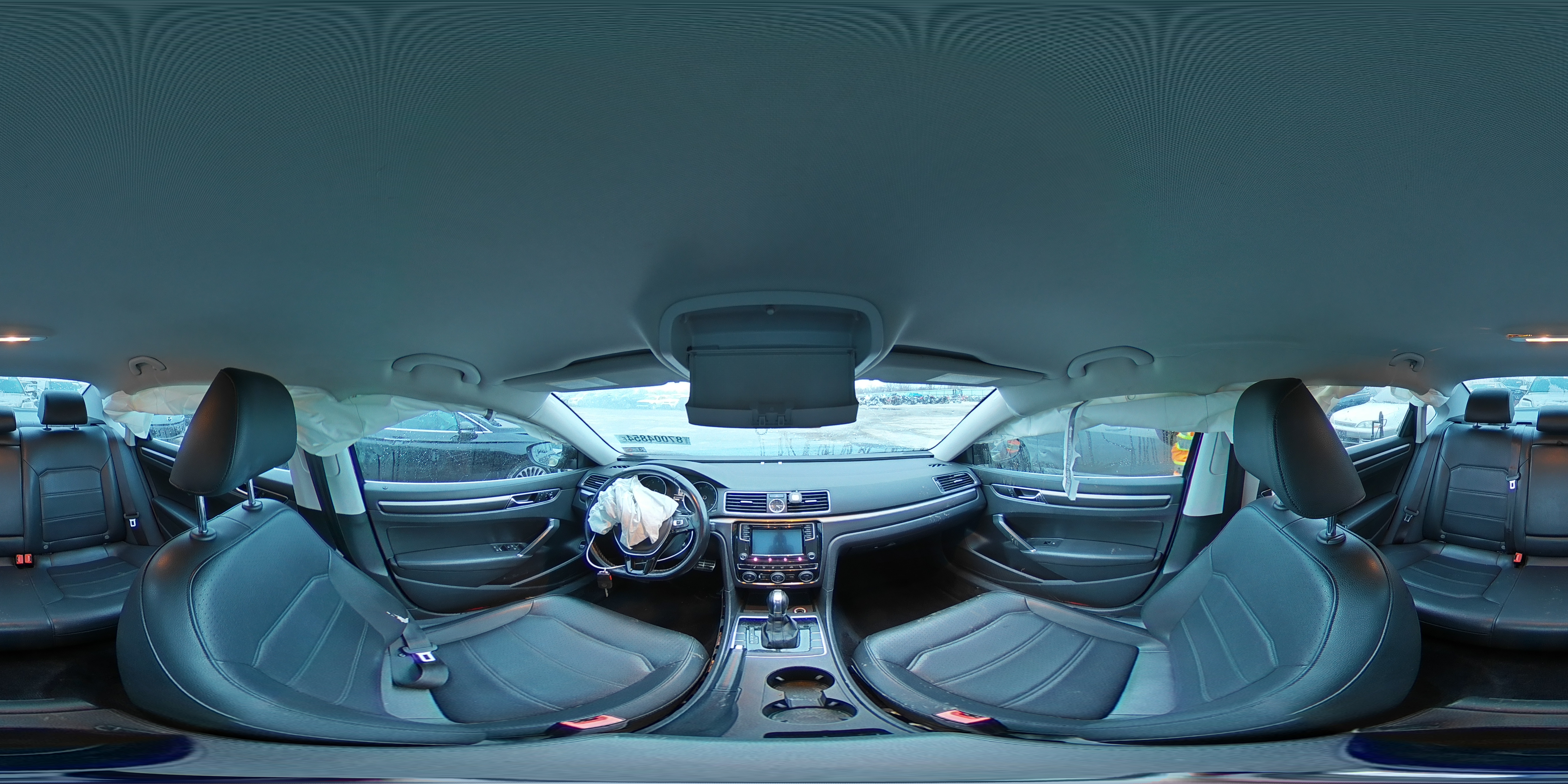 2017 Volkswagen Passat - Image 14
