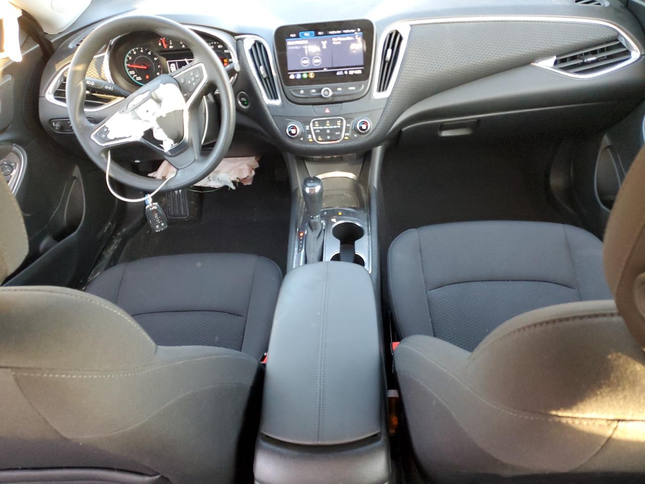 2019 Chevrolet Malibu - Image 8