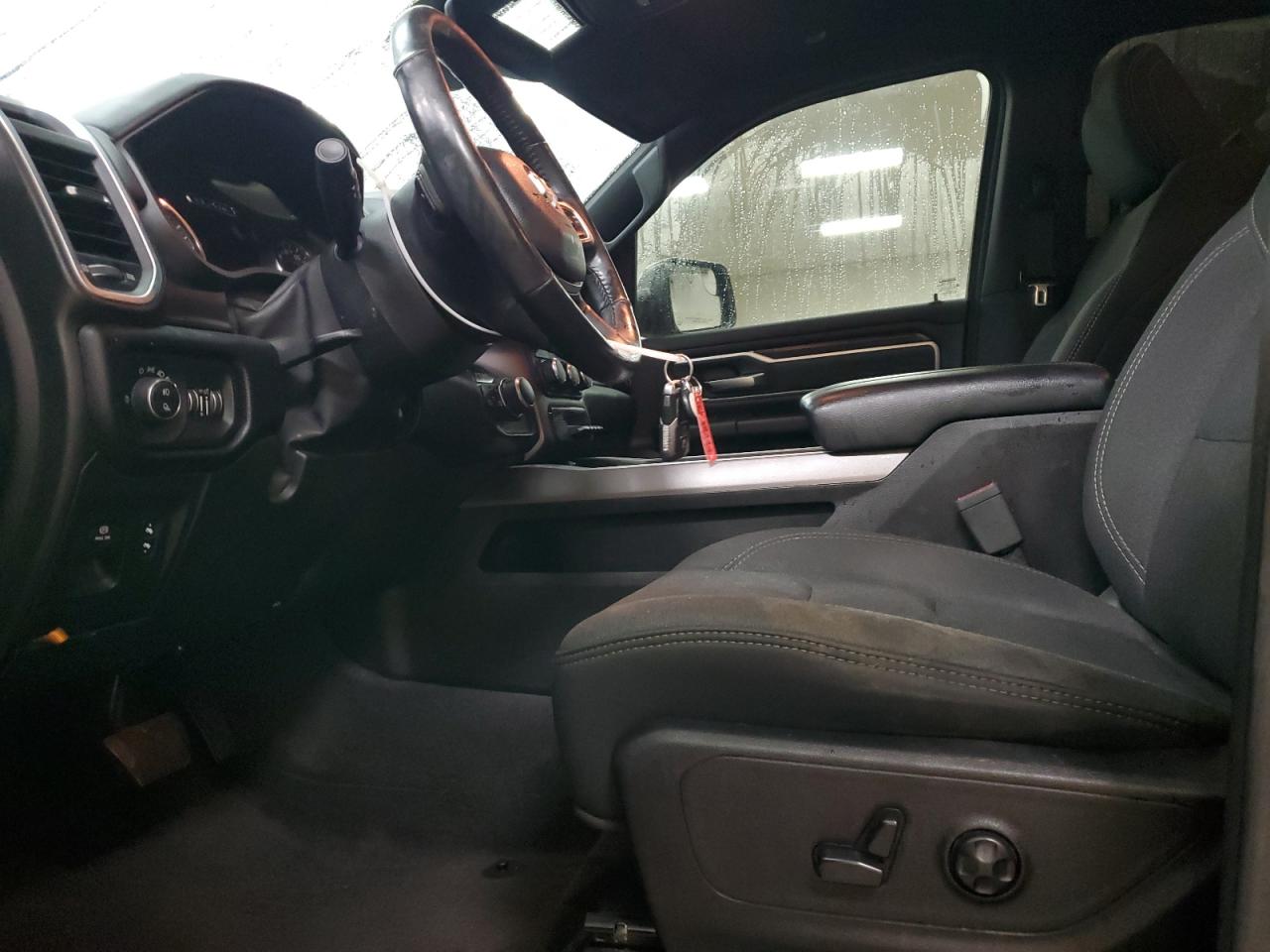 2019 RAM 1500 - Image 7