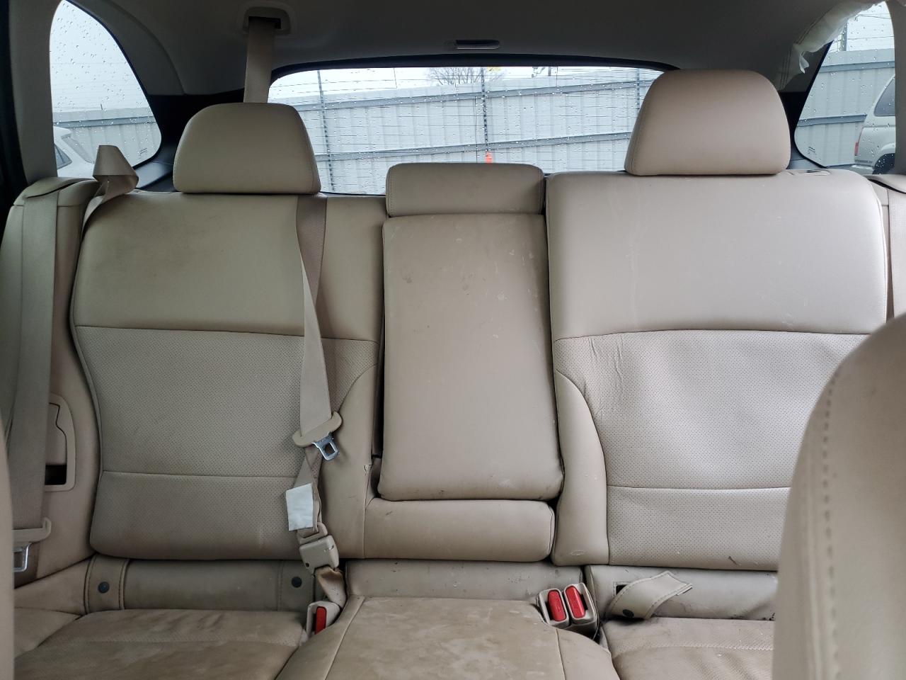 2017 Subaru Outback - Image 10