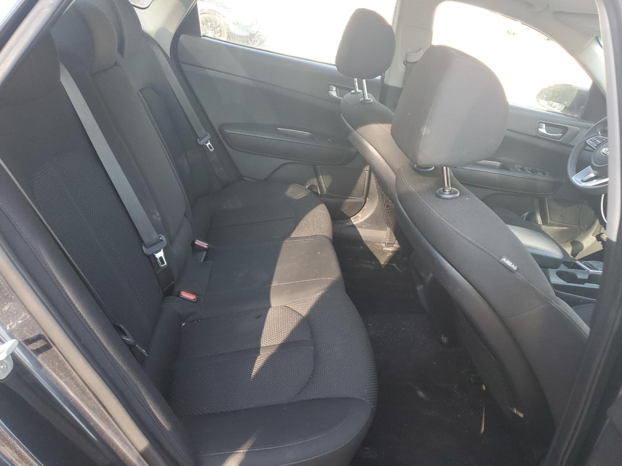 2020 Kia Optima - Image 11