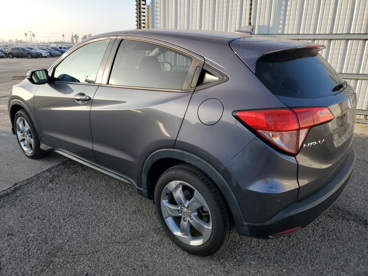 VIN 3CZRU5H53HG708432 2017 HONDA HR-V no.2