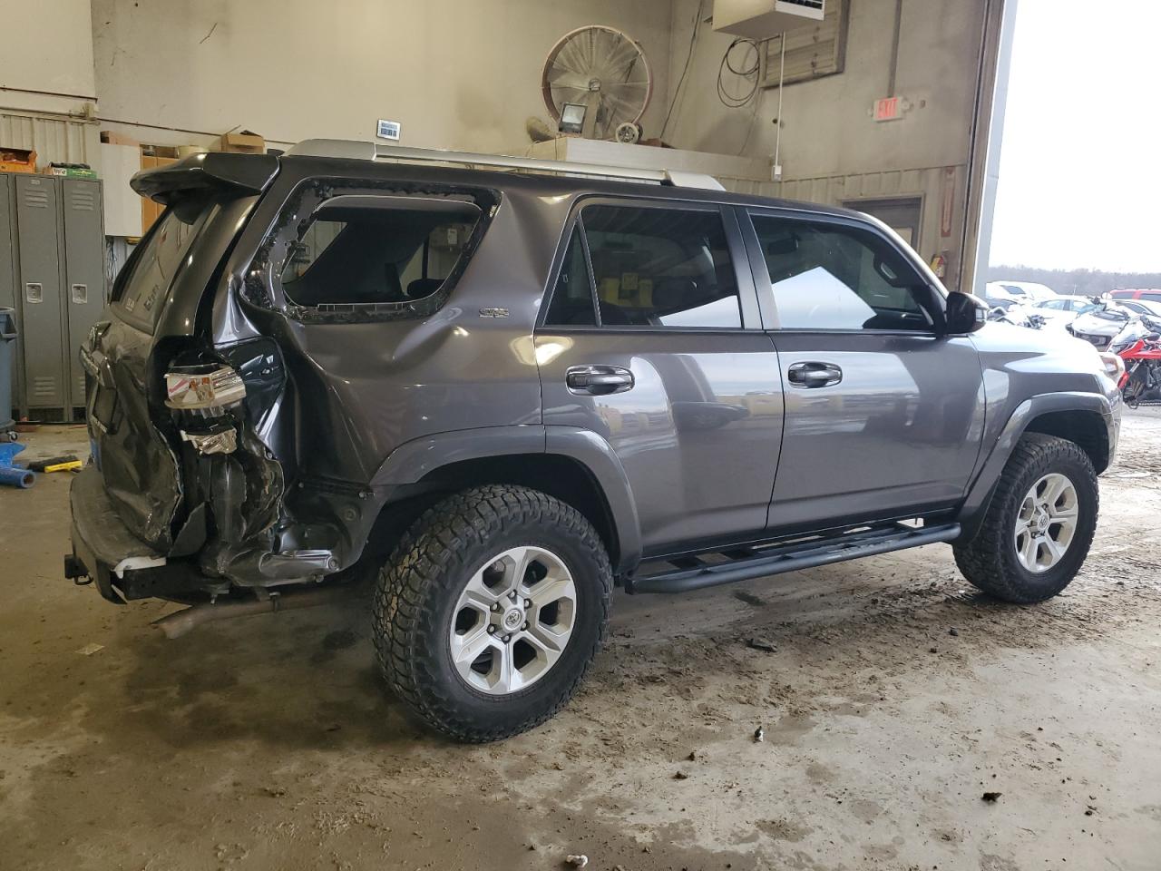 2018 Toyota 4Runner - Image 3