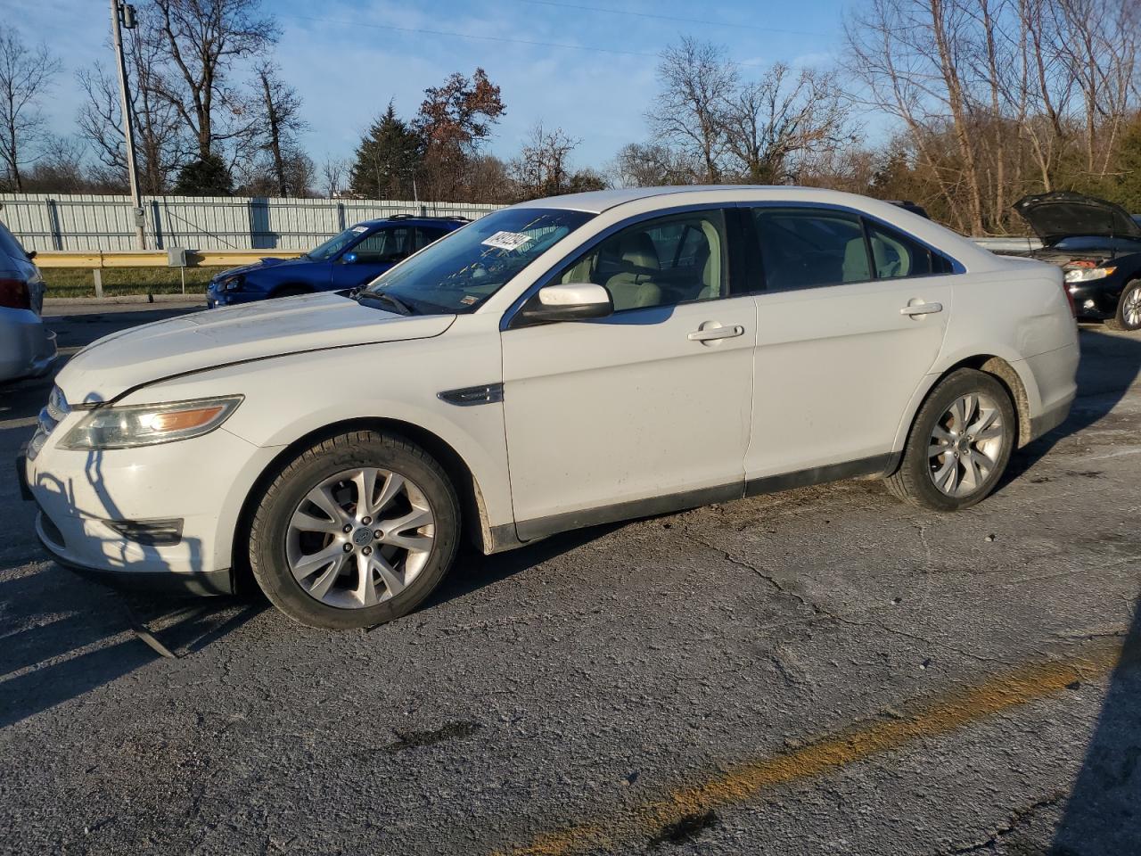 2011 Ford Taurus Sel de vânzare în Bridgeton, MO - Front End