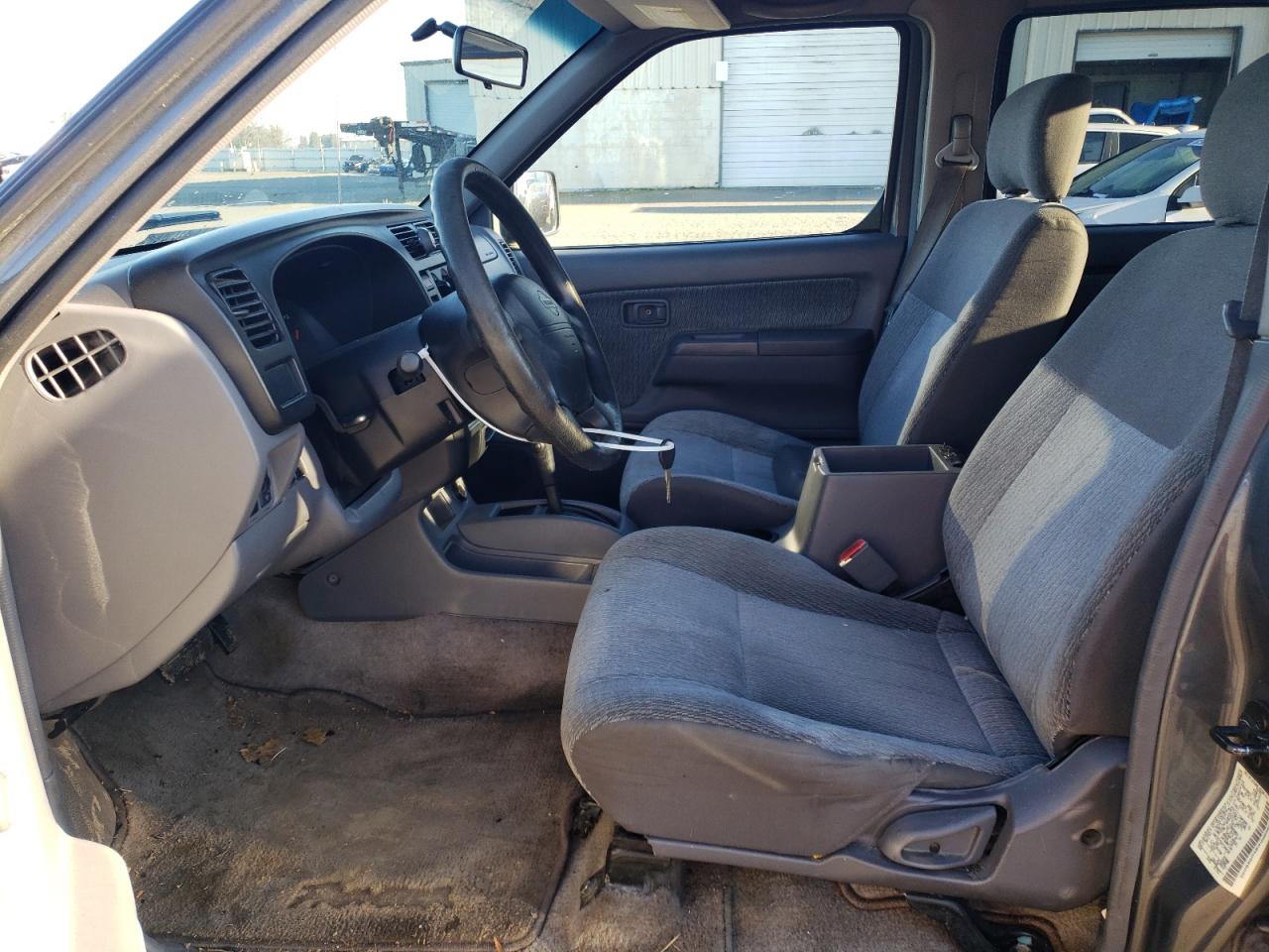 2000 Nissan Navara (Frontier) - Image 7