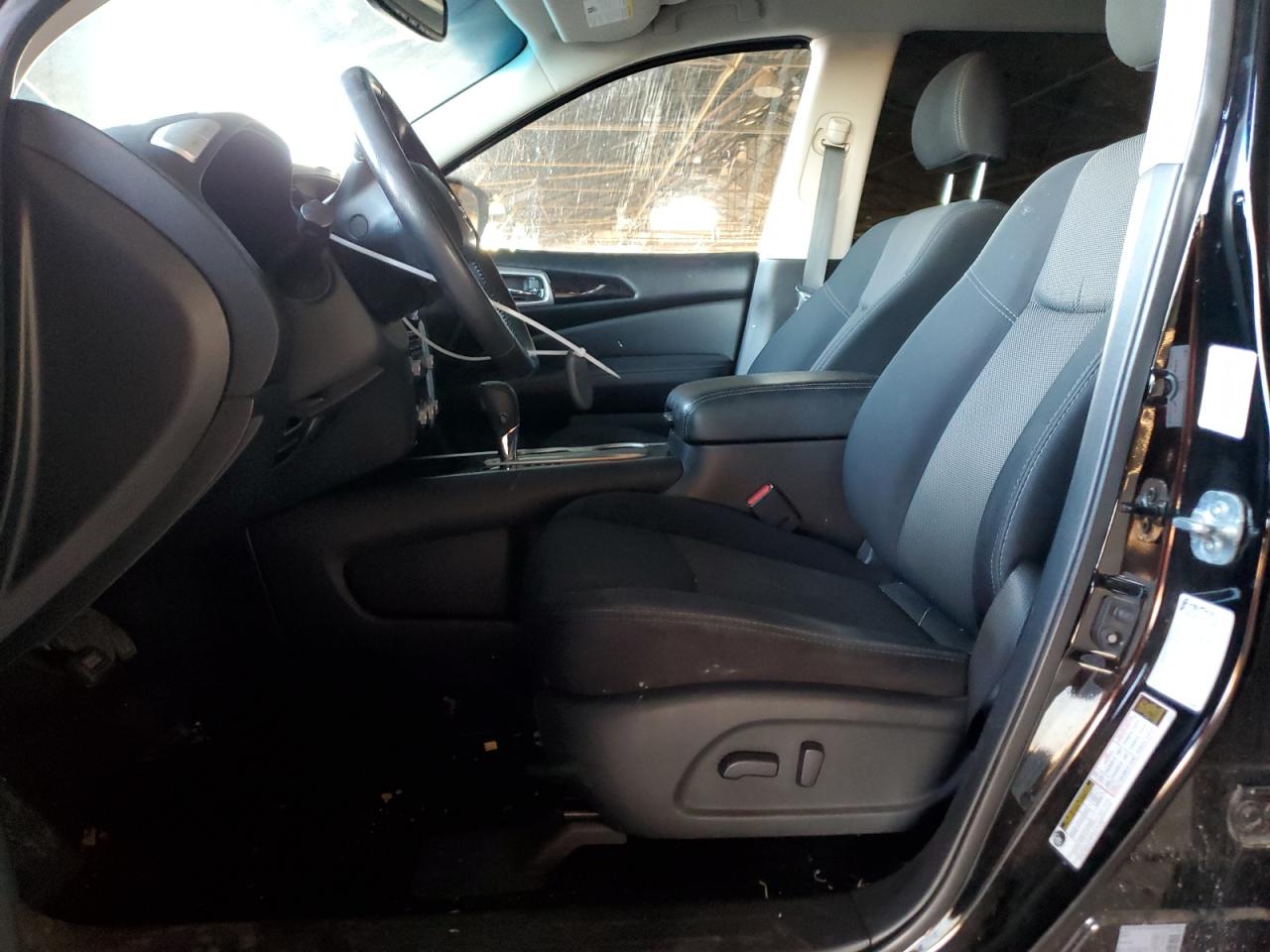 2019 Nissan Pathfinder - Image 7