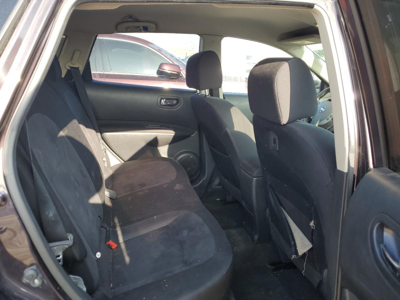 2013 Nissan Rogue - Image 10