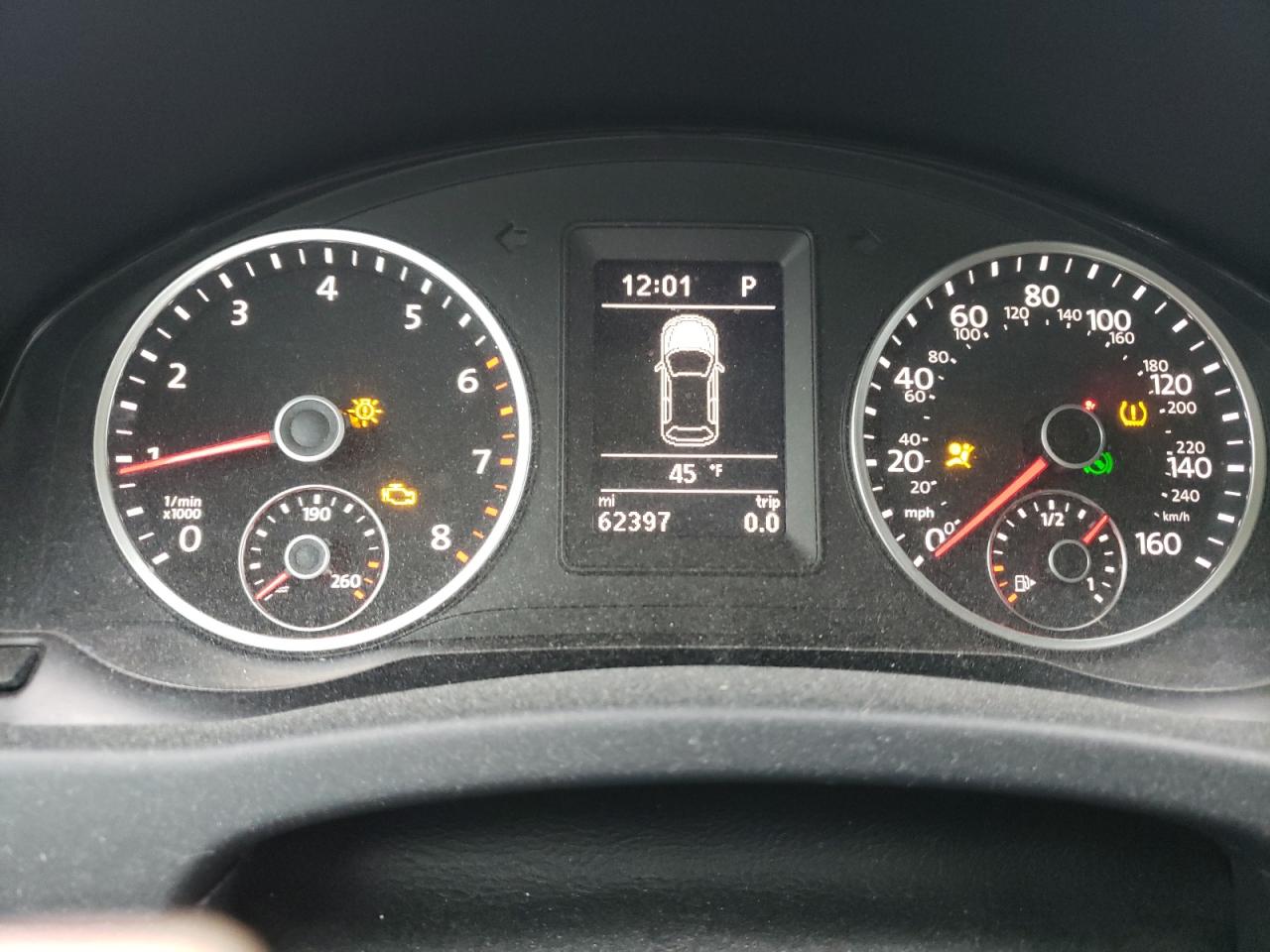 2017 Volkswagen Tiguan - Image 9