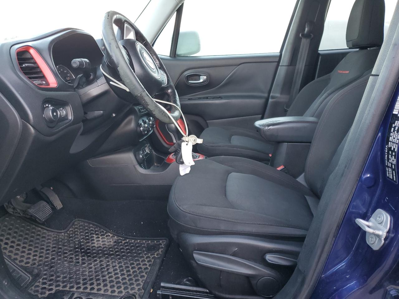 2017 Jeep Renegade - Image 7