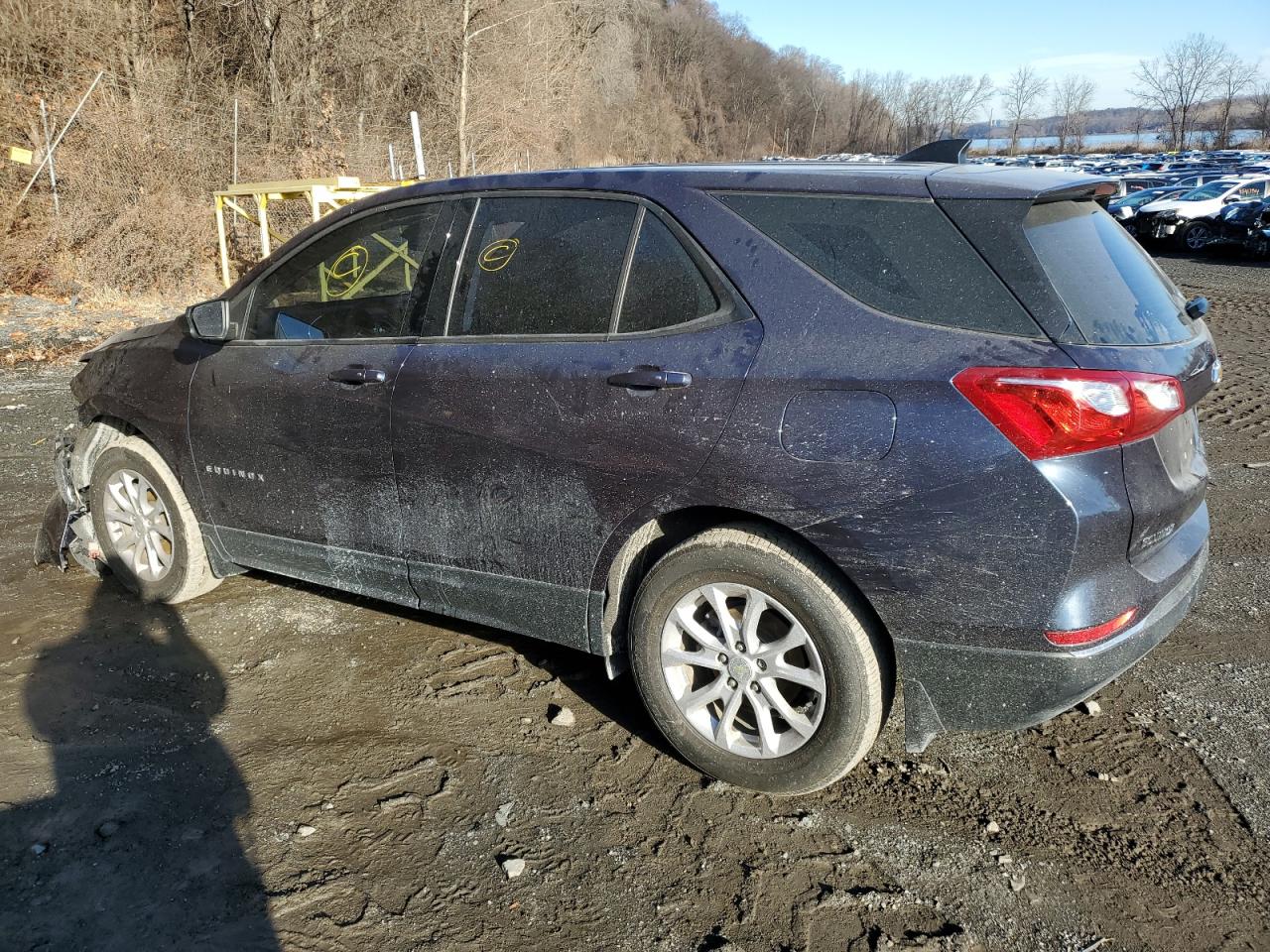 2018 Chevrolet Equinox - Image 2
