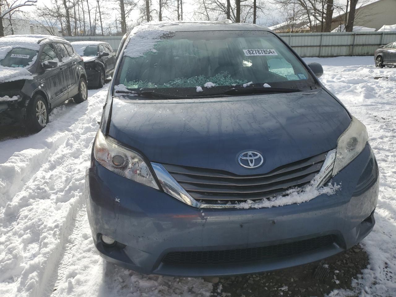 VIN 5TDYK3DC5DS402411 2013 TOYOTA All Models no.5