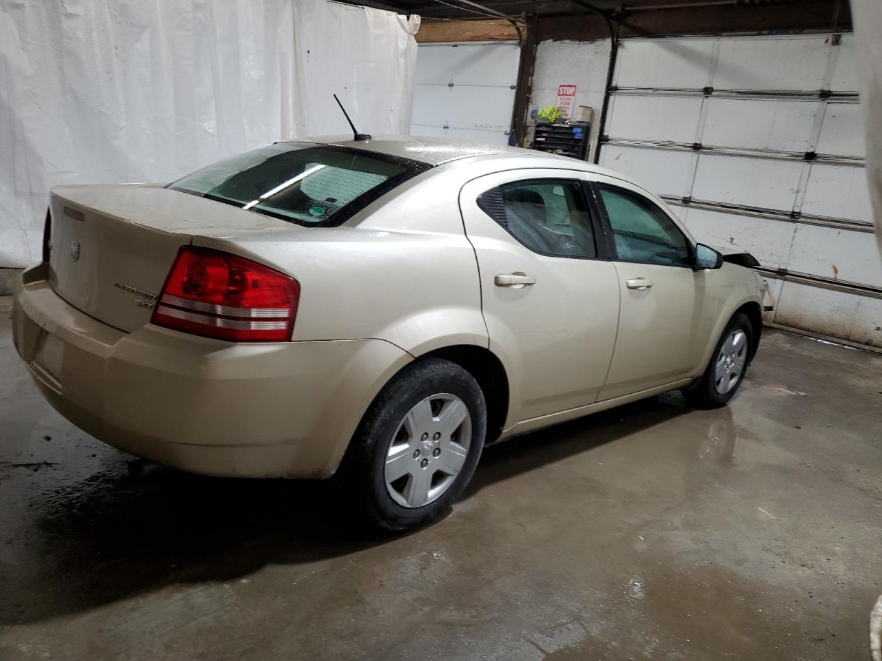 2010 Dodge Avenger - Image 3