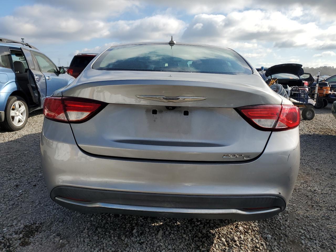 VIN 1C3CCCCB0FN560359 2015 CHRYSLER 200 no.6