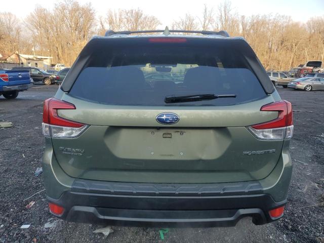  SUBARU FORESTER 2019 Green