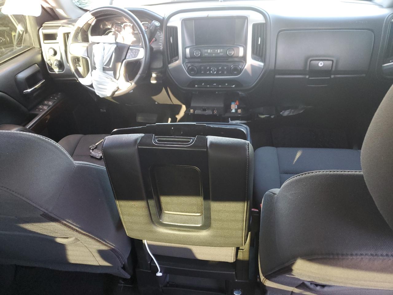 2018 GMC Sierra - Image 8