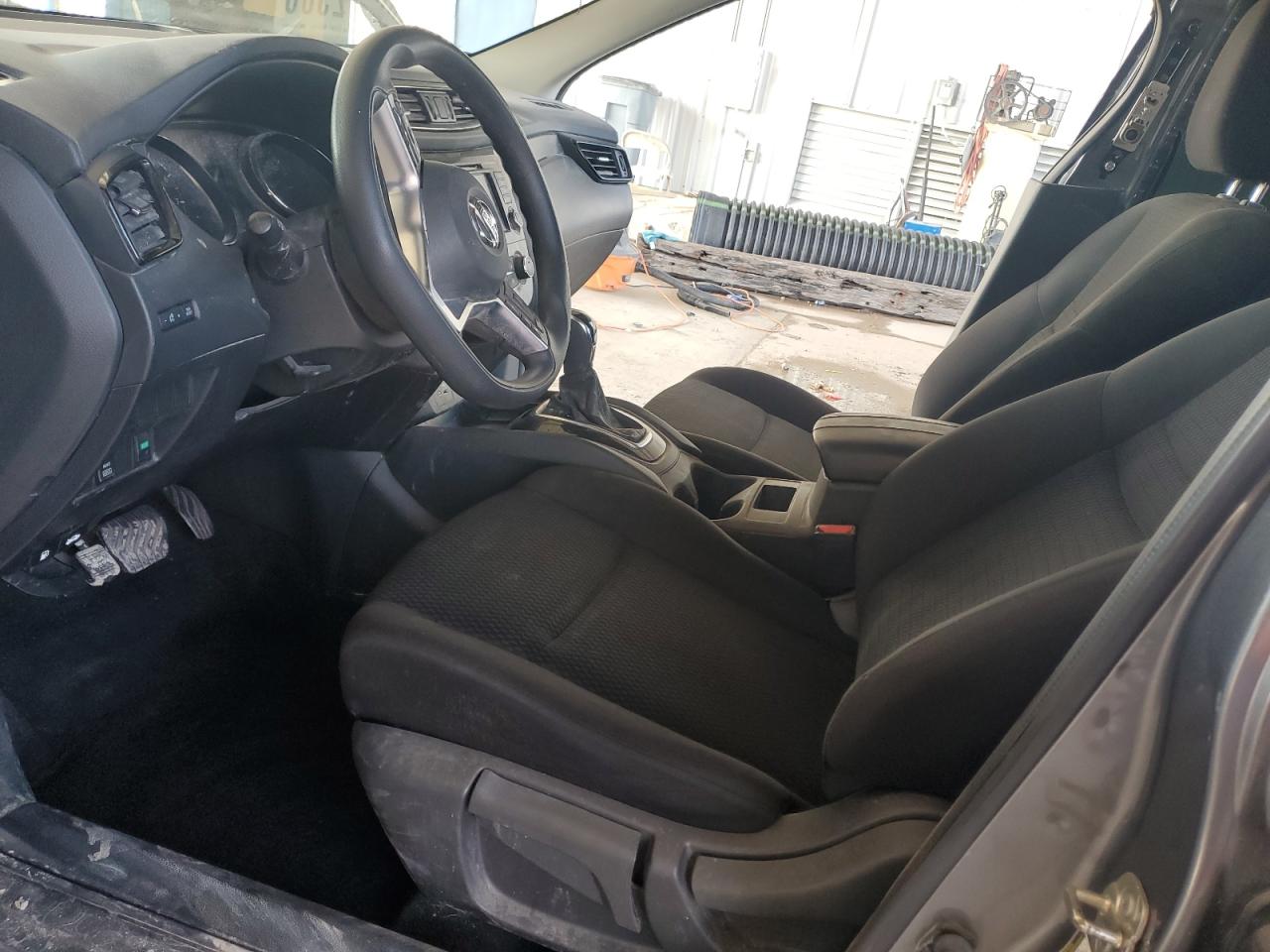 2019 Nissan Rogue - Image 7