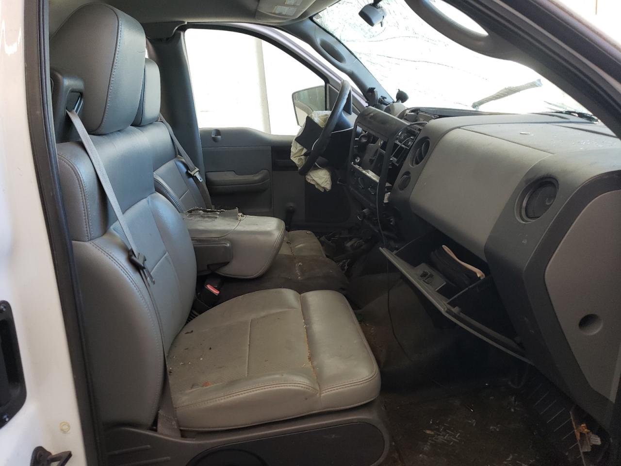 2005 Ford F-150 - Image 7