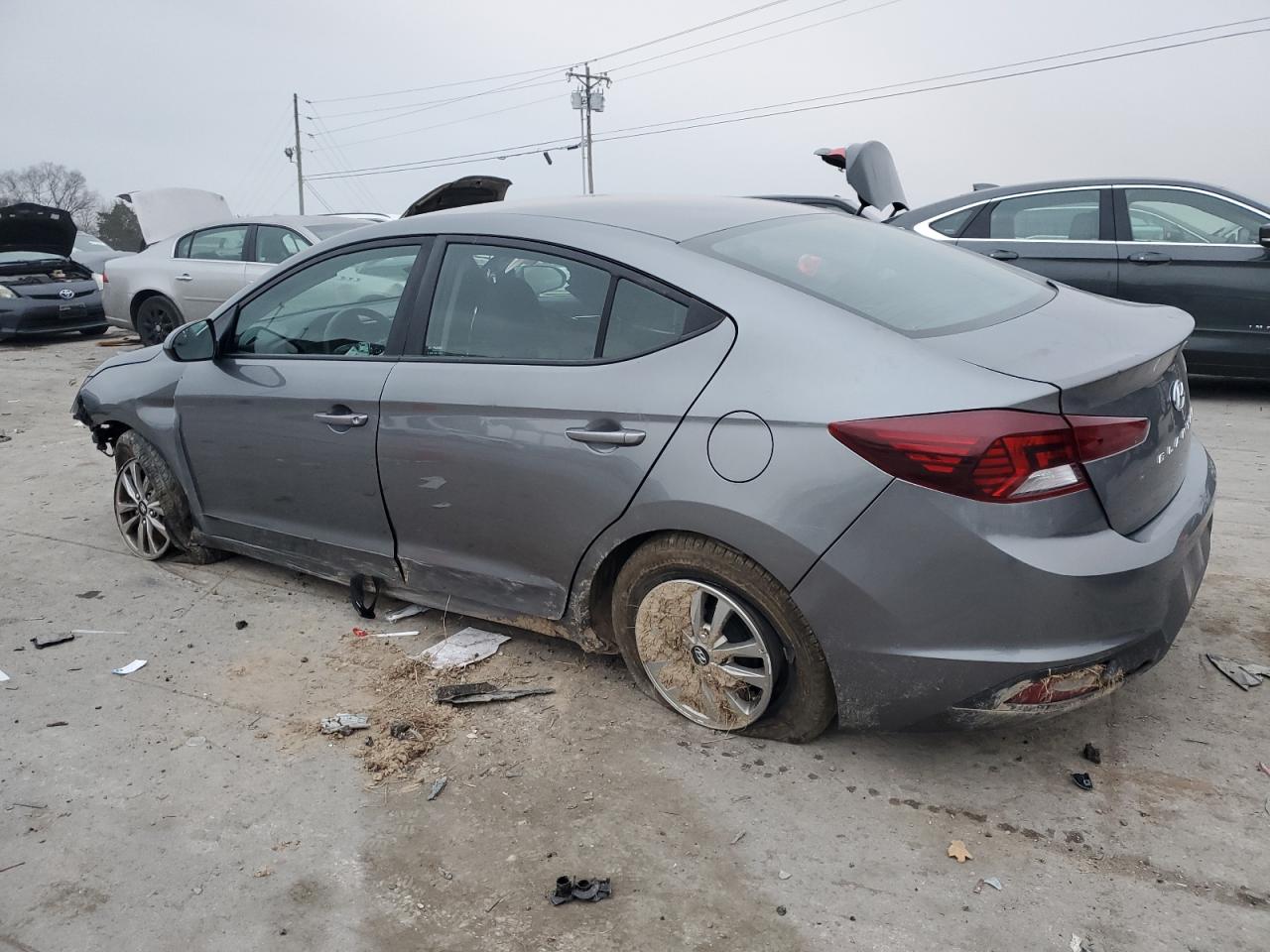 2019 Hyundai Elantra - Image 2