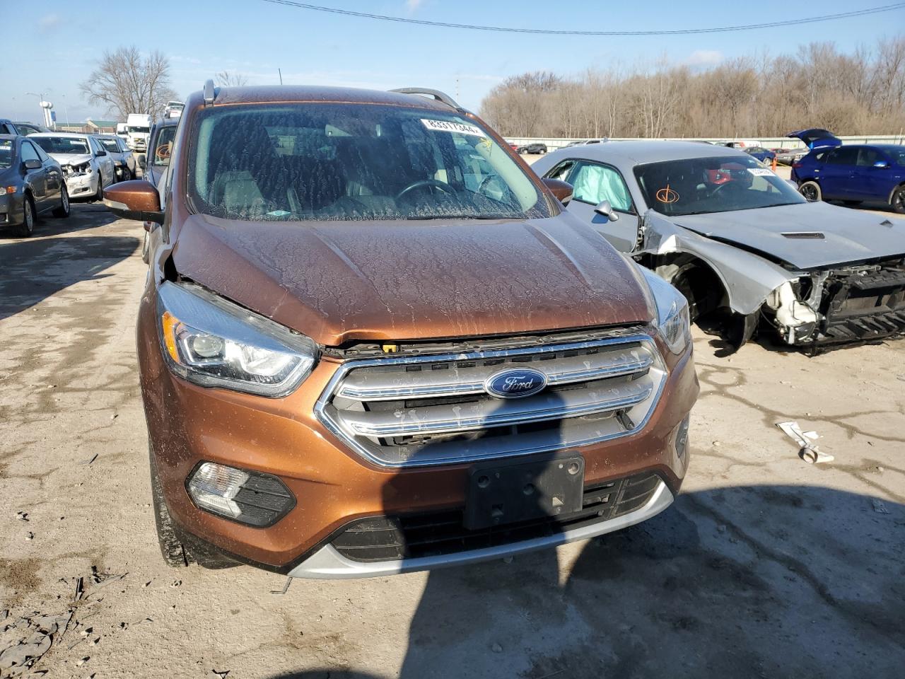 VIN 1FMCU0JD0HUC93501 2017 FORD ESCAPE no.5