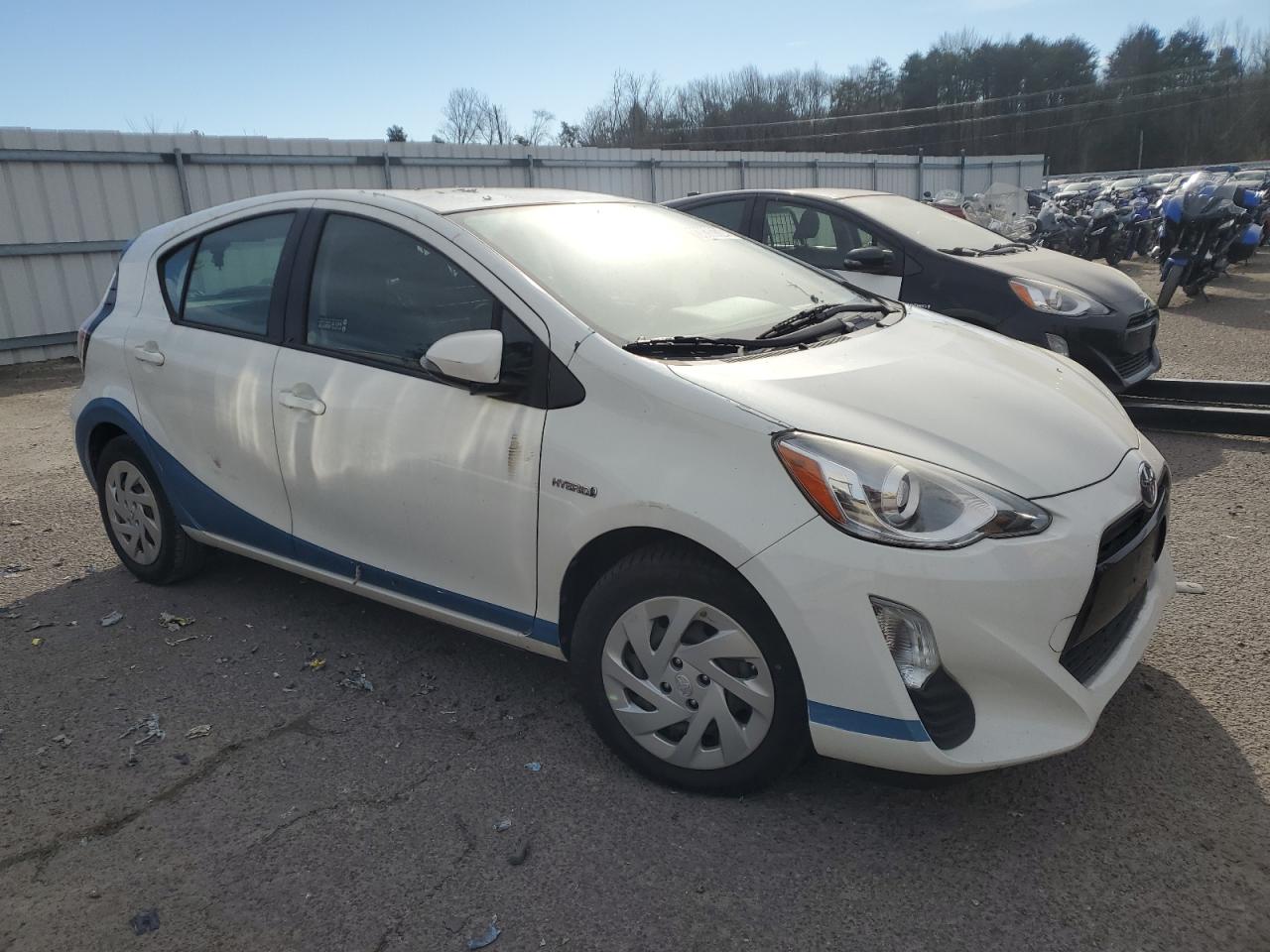 VIN JTDKDTB33G1131627 2016 TOYOTA PRIUS no.4