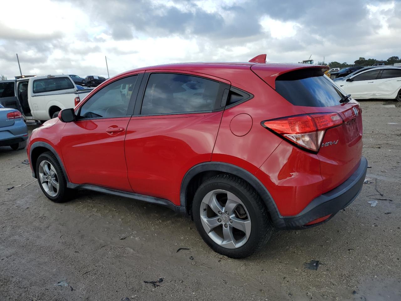 3CZRU5H31HM714147 2017 HONDA HR-V - Image 2