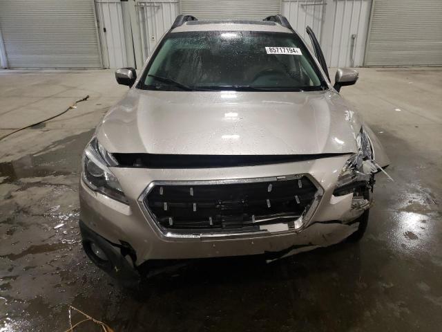  SUBARU OUTBACK 2016 Silver