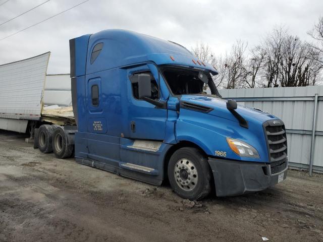 2021 Freightliner Cascadia 126 