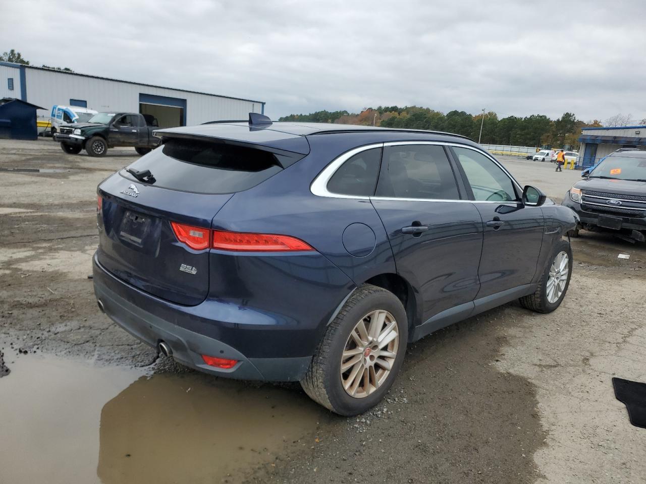 2017 Jaguar F-Pace - Image 3