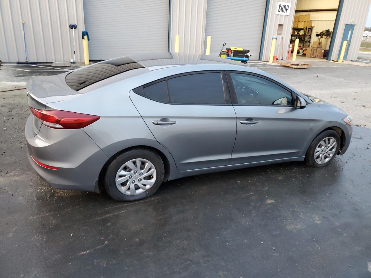 VIN KMHD74LF2JU611349 2018 HYUNDAI ELANTRA no.3