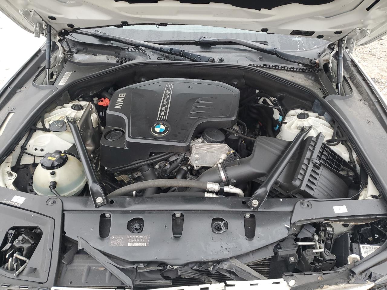 2014 BMW 528 Xi VIN: WBA5A7C52ED618811 Lot: 84493444