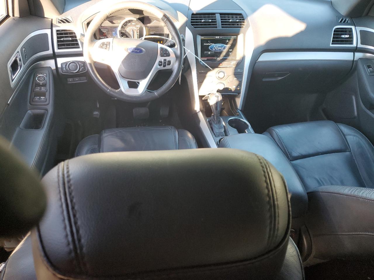 2015 Ford Explorer - Image 8