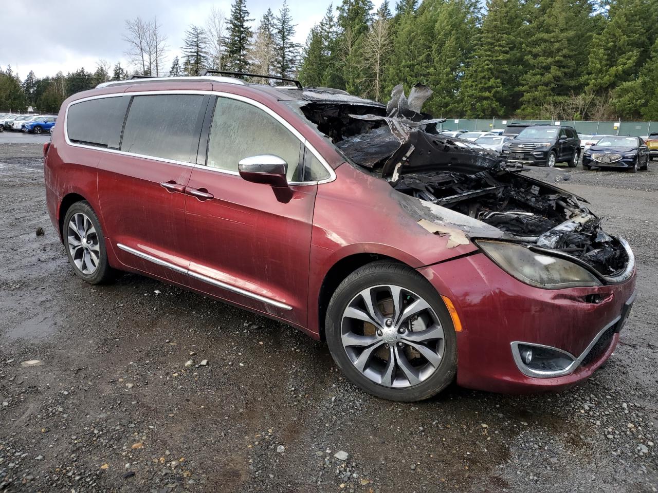 2017 Chrysler Pacifica - Image 4