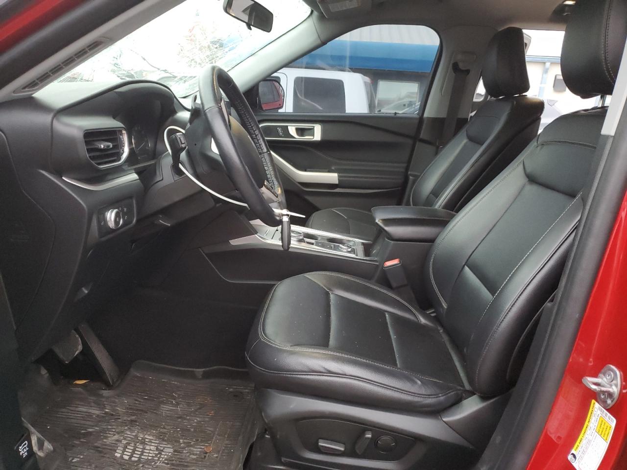 2020 Ford Explorer - Image 7