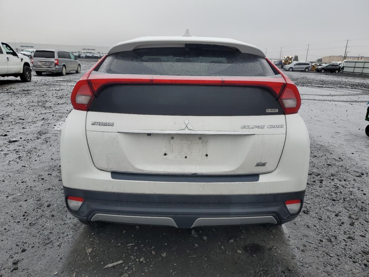 2018 Mitsubishi Eclipse - Image 6