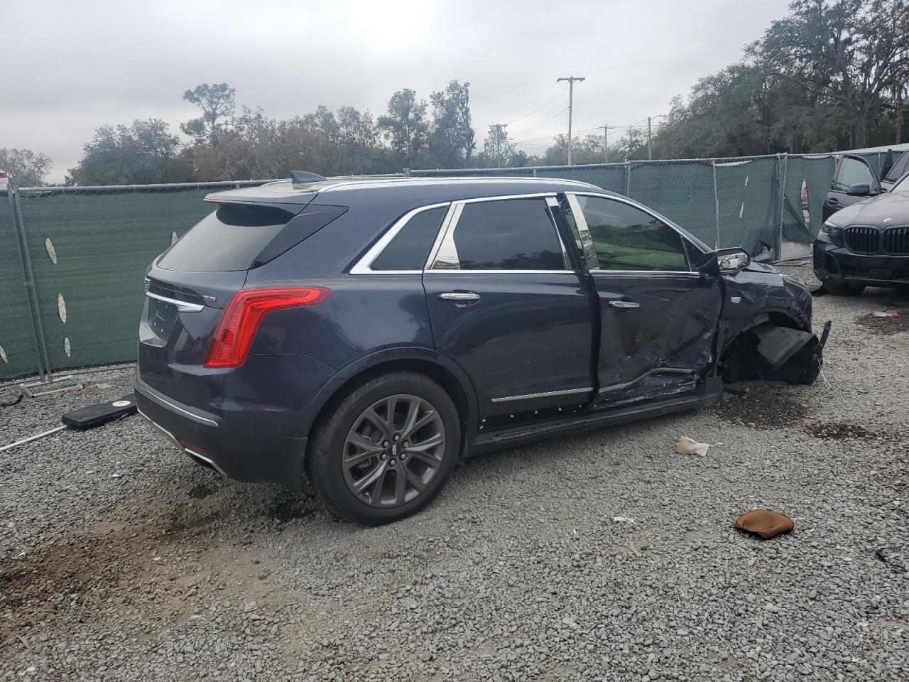 VIN 1GYKNGRSXJZ149529 2018 CADILLAC XT5 no.3