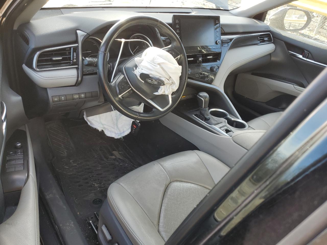 2021 Toyota Camry - Image 8