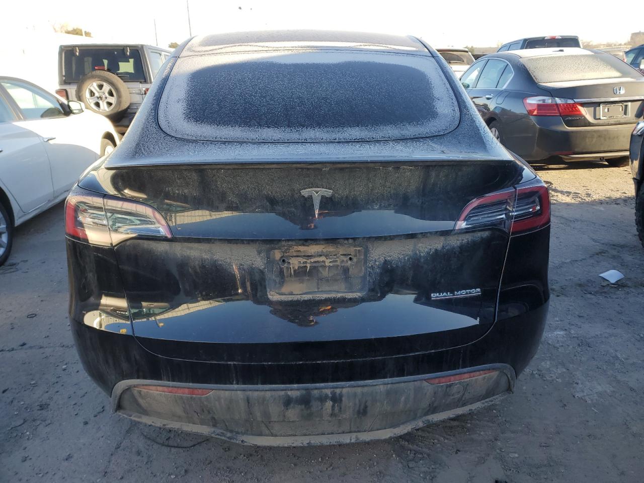 2023 Tesla Model Y VIN: 7SAYGDEF7PF740842 Lot: 84273804