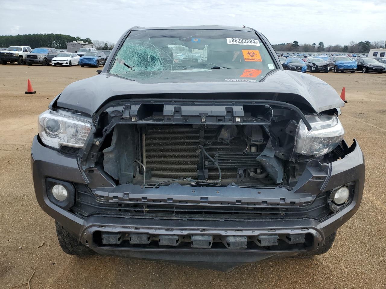 2019 Toyota Tacoma - Image 5