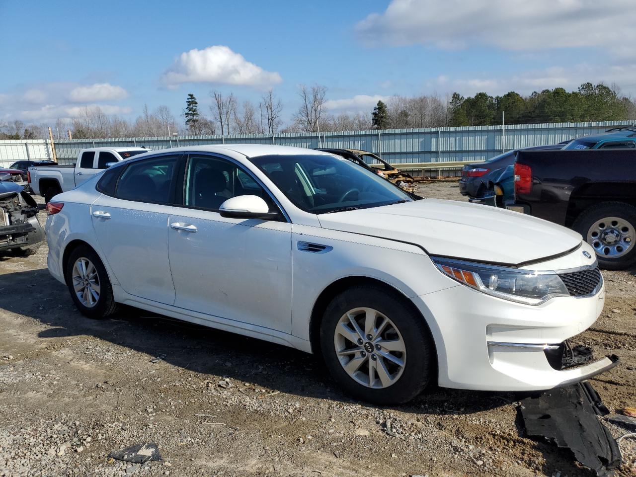 VIN KNAGT4L34G5102236 2016 KIA OPTIMA no.4