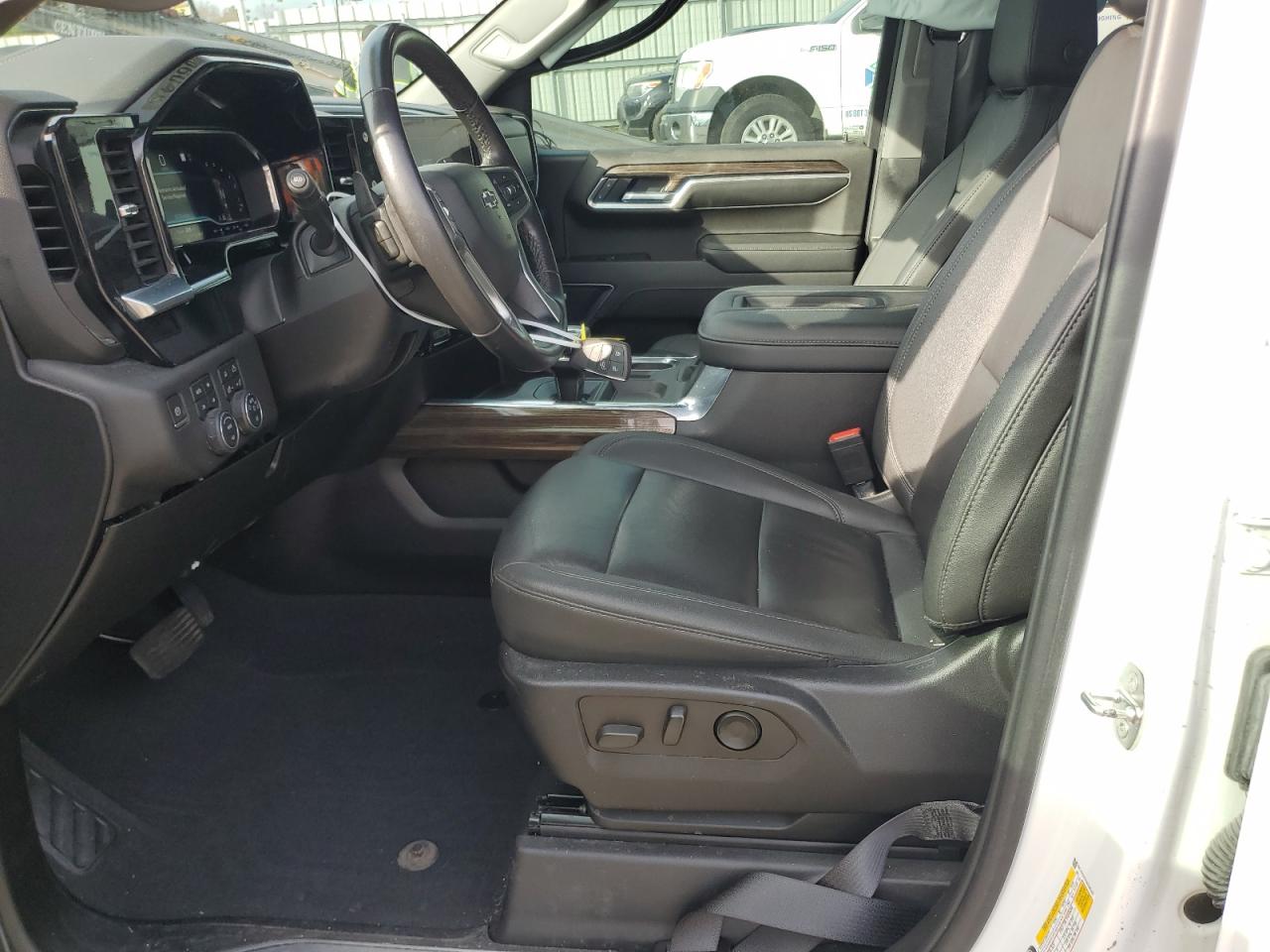 2022 Chevrolet Silverado - Image 7