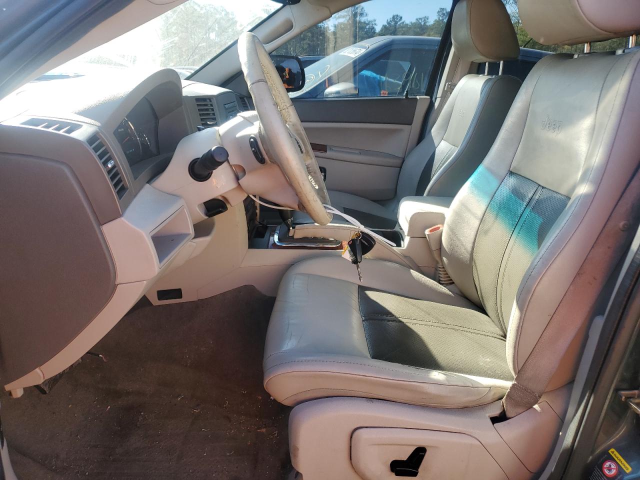 2005 Jeep Grand Cherokee - Image 7