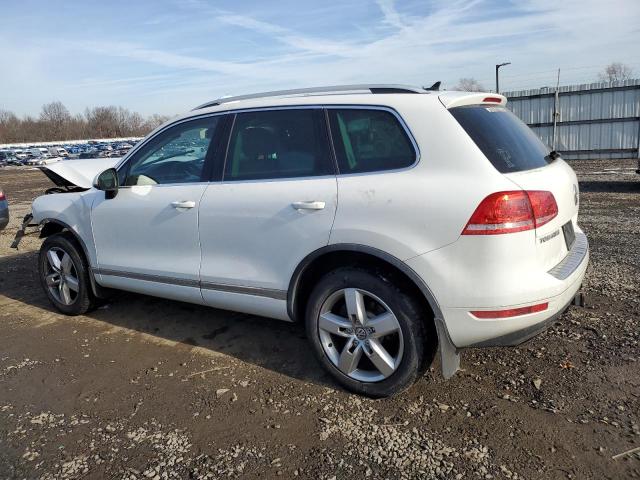  VOLKSWAGEN TOUAREG 2013 Білий