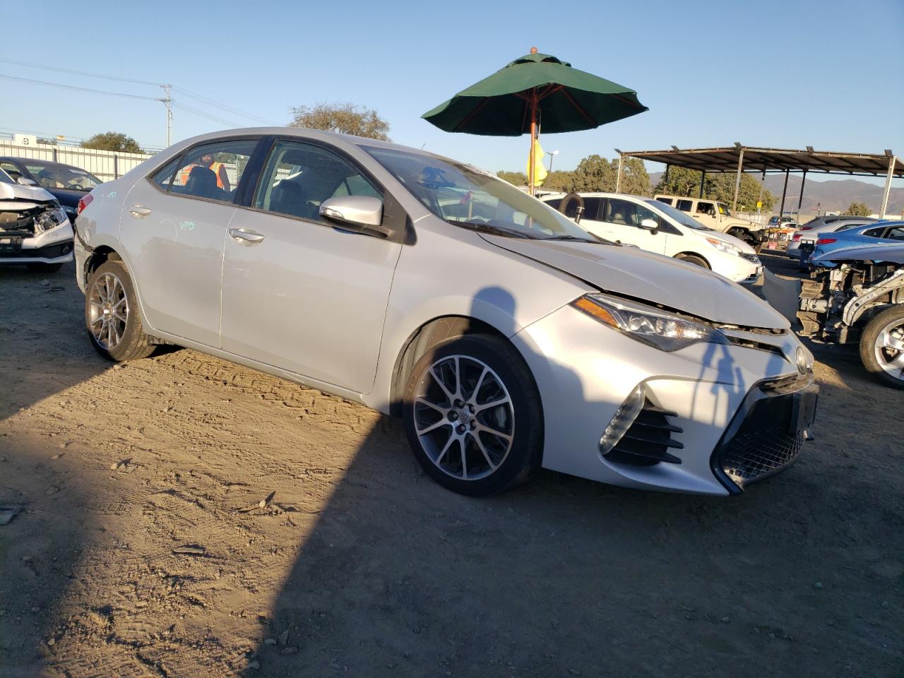 VIN 5YFBURHE1HP599932 2017 TOYOTA COROLLA no.4