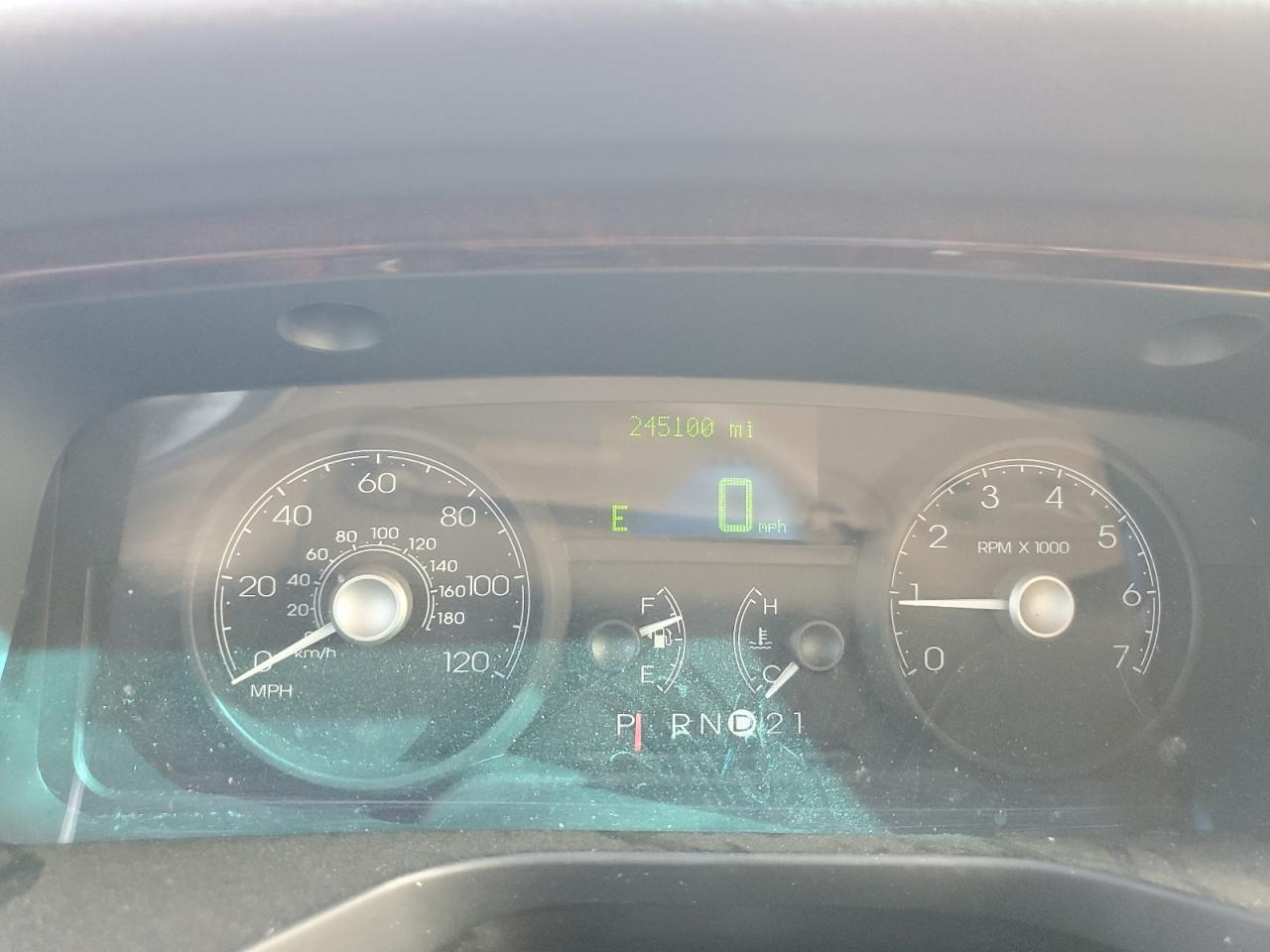 2006 Lincoln Town Car Signature Limited VIN: 1LNHM82V56Y645540 Lot: 84564654