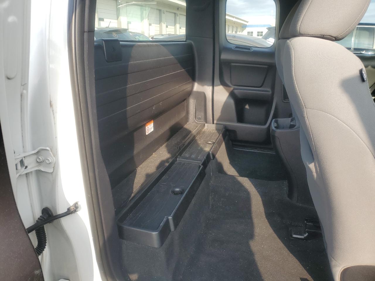 2018 Toyota Tacoma - Image 10